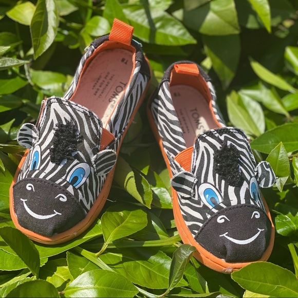 Toddler Zebra Toms - Picture 3 of 9